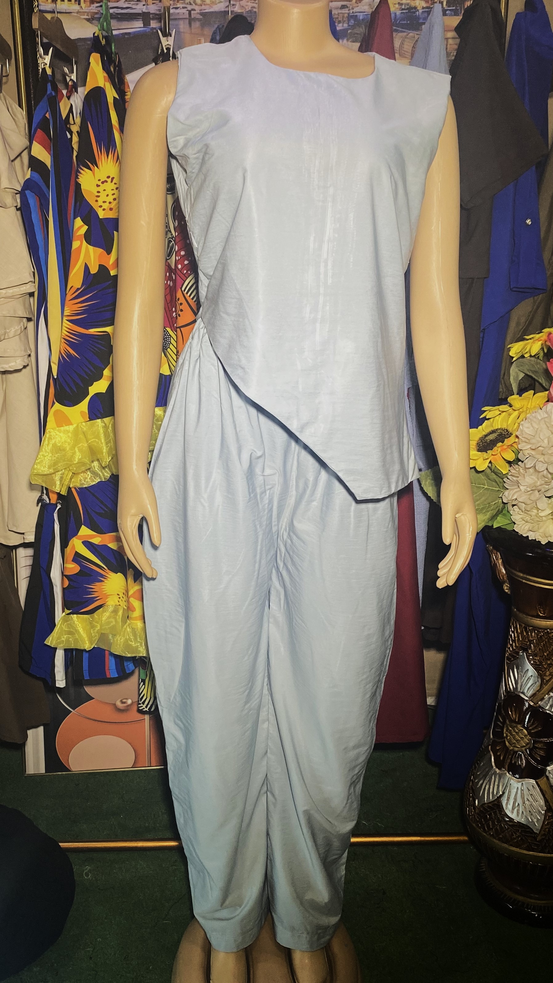 grey armless top and trouser(0134)