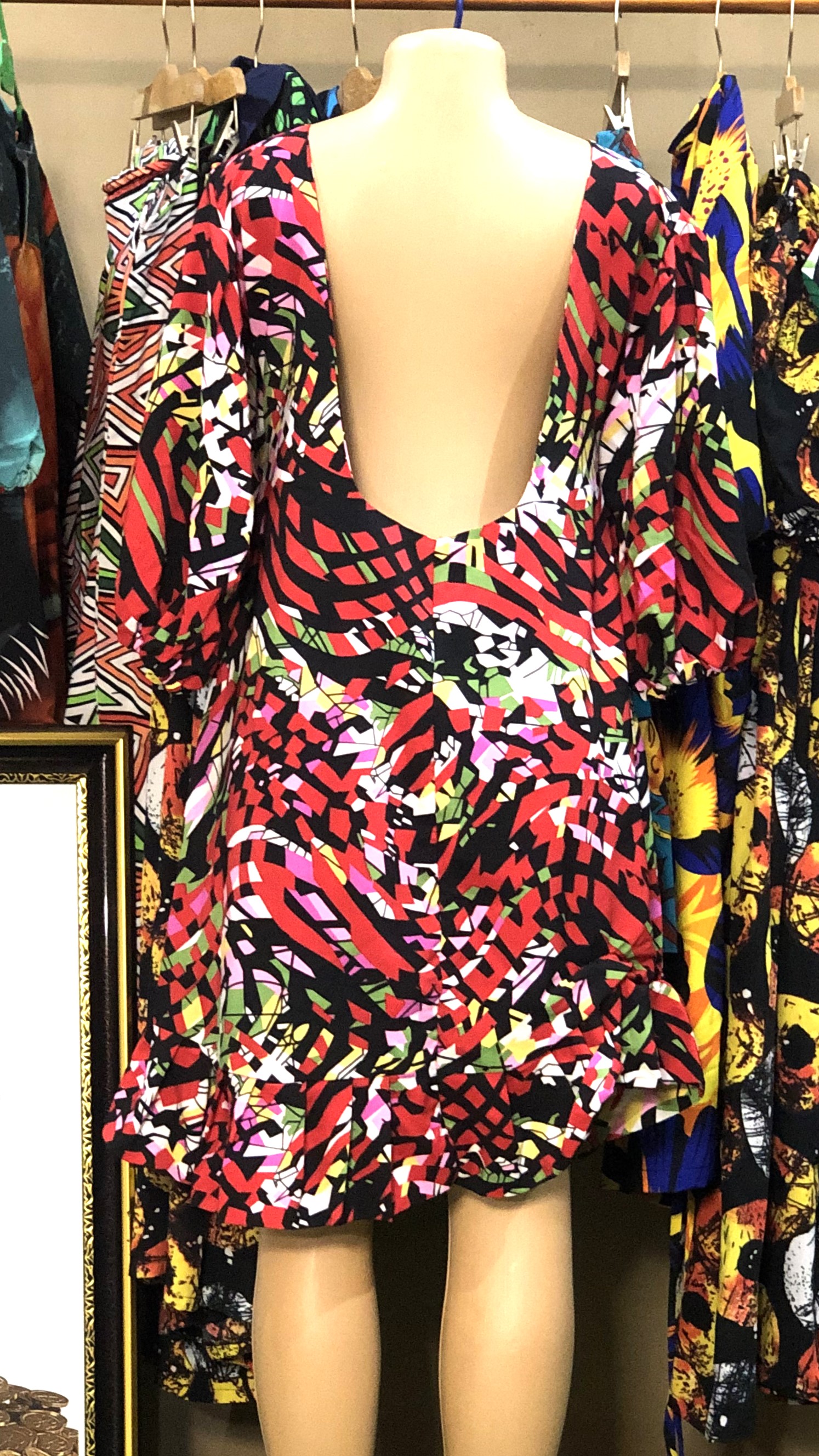 Short gown with Pleating (G102)