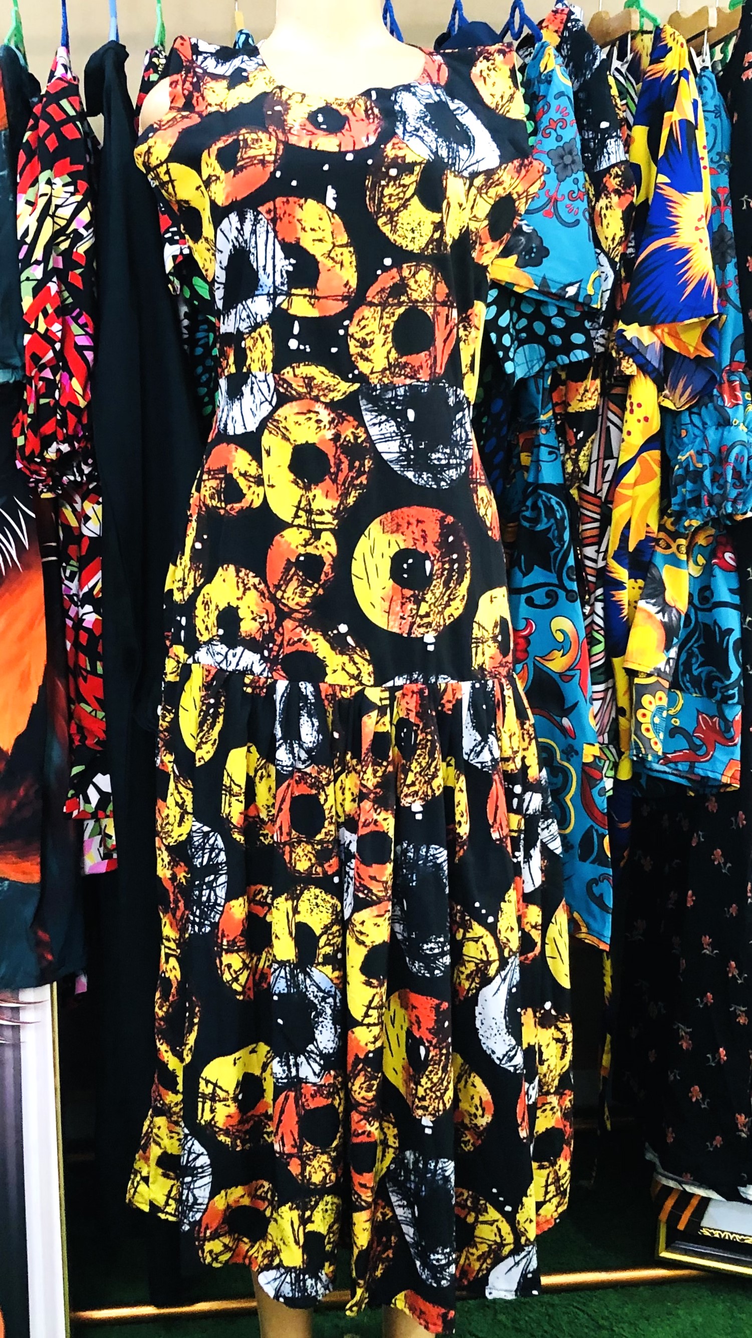 Armless pleated gown (G1006)