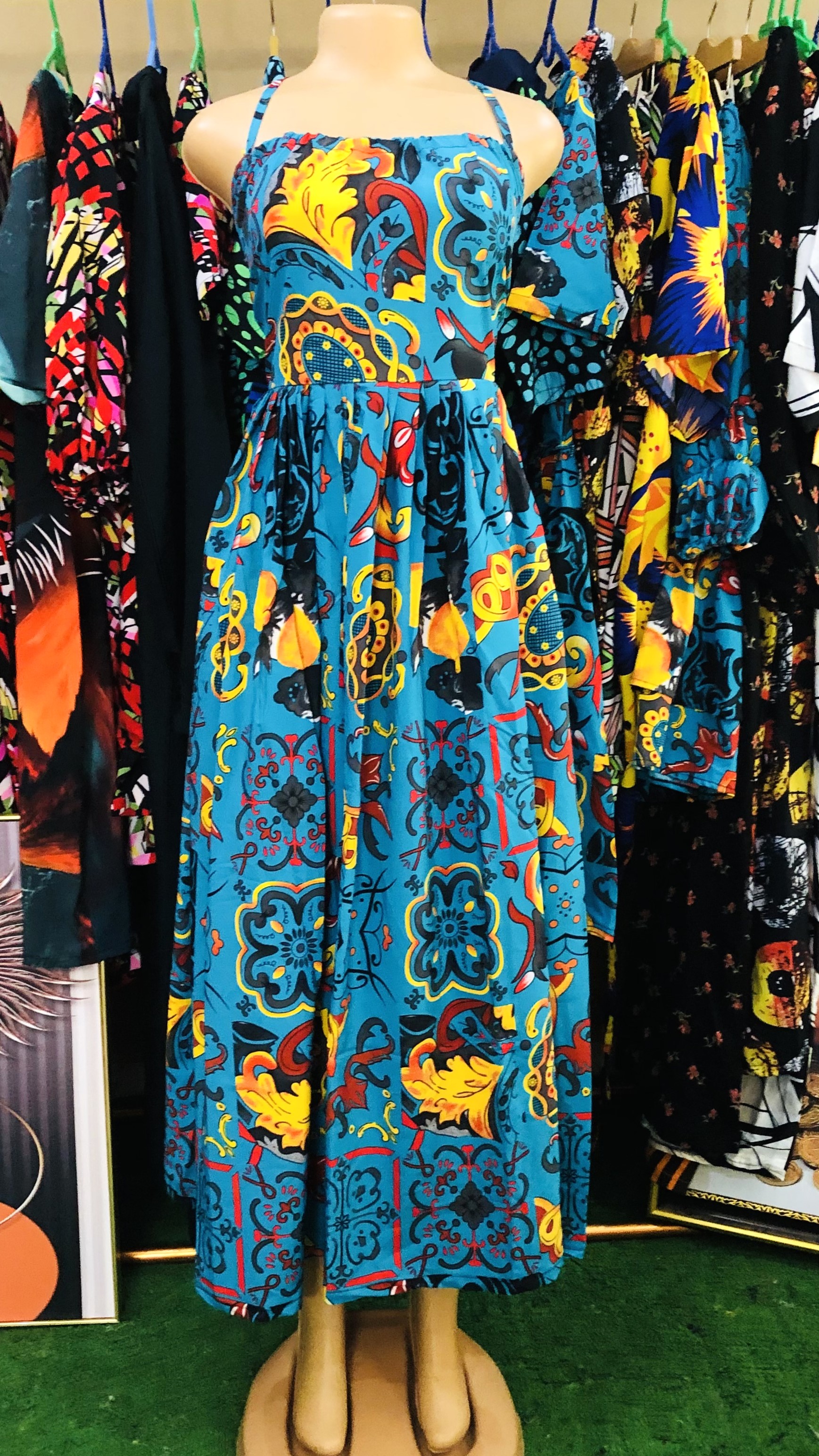 Backless gown with corset rope