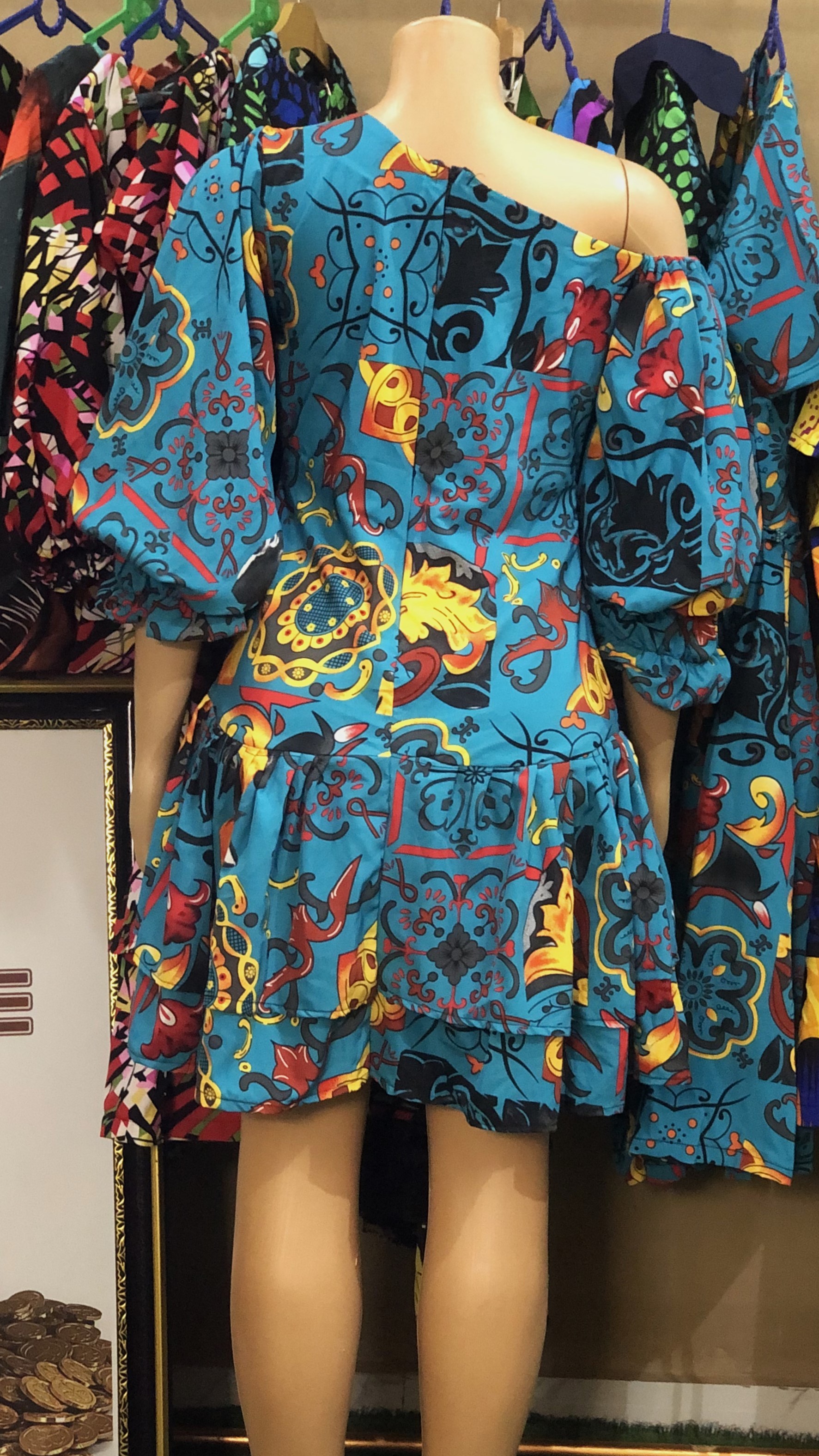 OFF SHOOLDER GOWN (G0202)