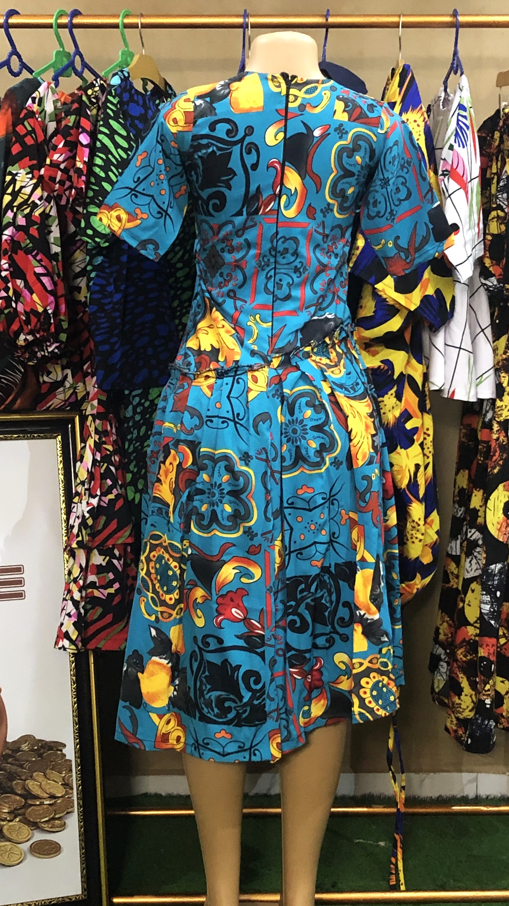 Short gown with pleating (G0207)